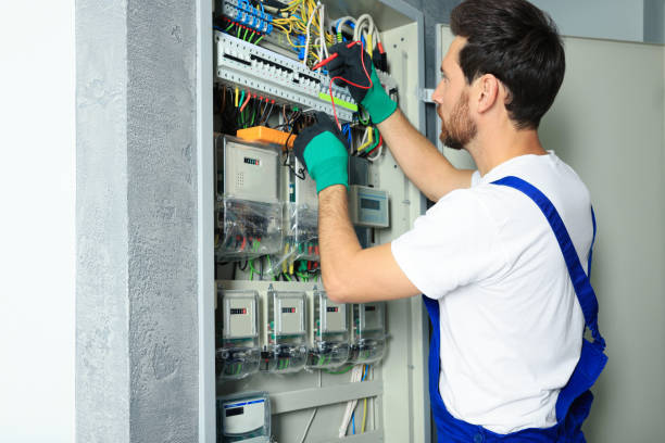 Best Commercial Electrician Services  in Lake Alfred, FL